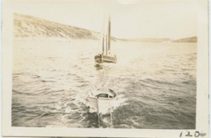 Image: Towing fishing boat